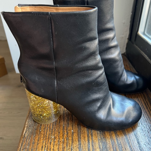 RARE Maison Margiela black Leather Ankle Boots with Gold Glitter Heel - Picture 5 of 10